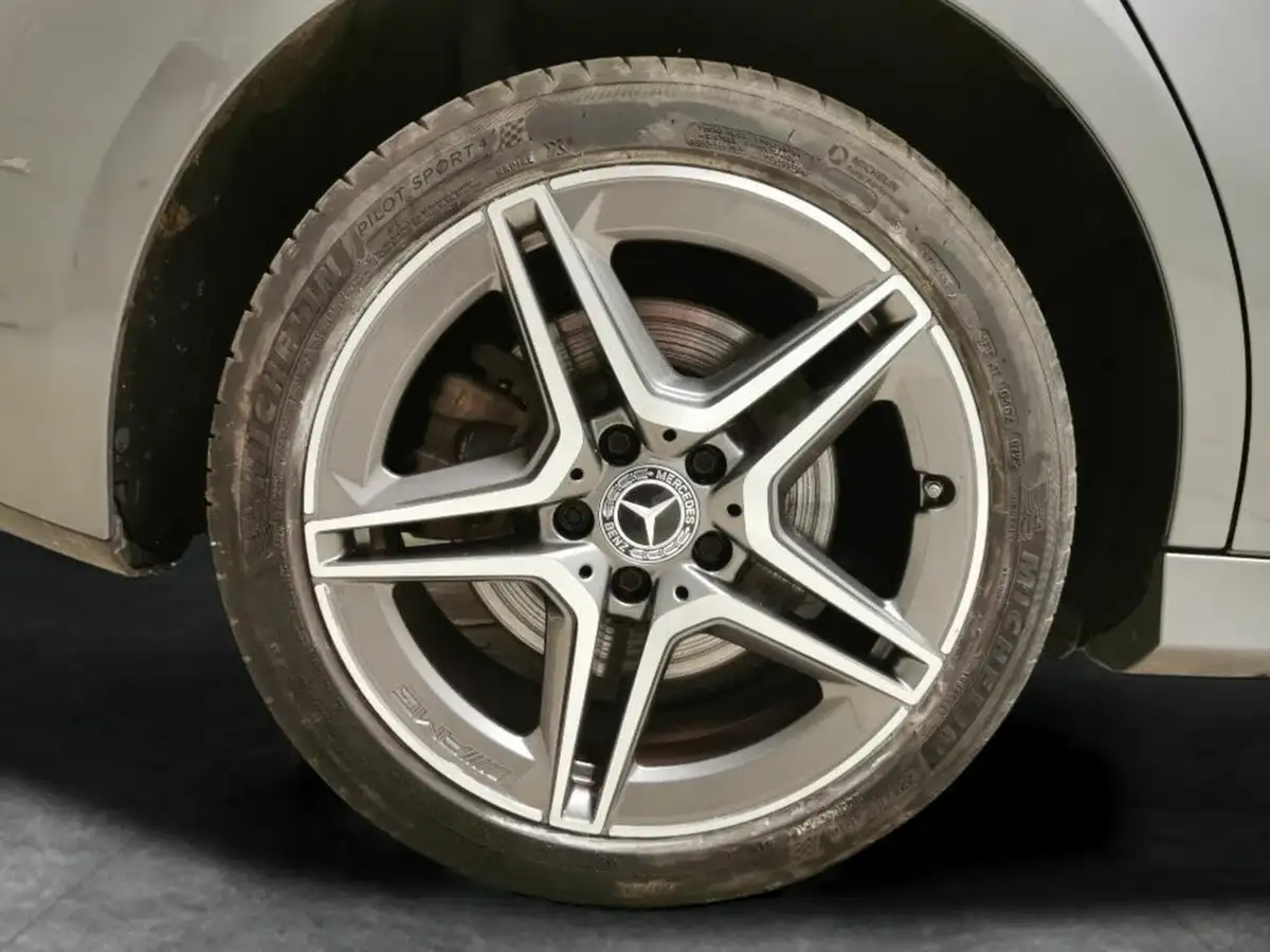 2021-mercedes-benz-a-class-13-a250e-amg-line-hatchback-5d-big-21