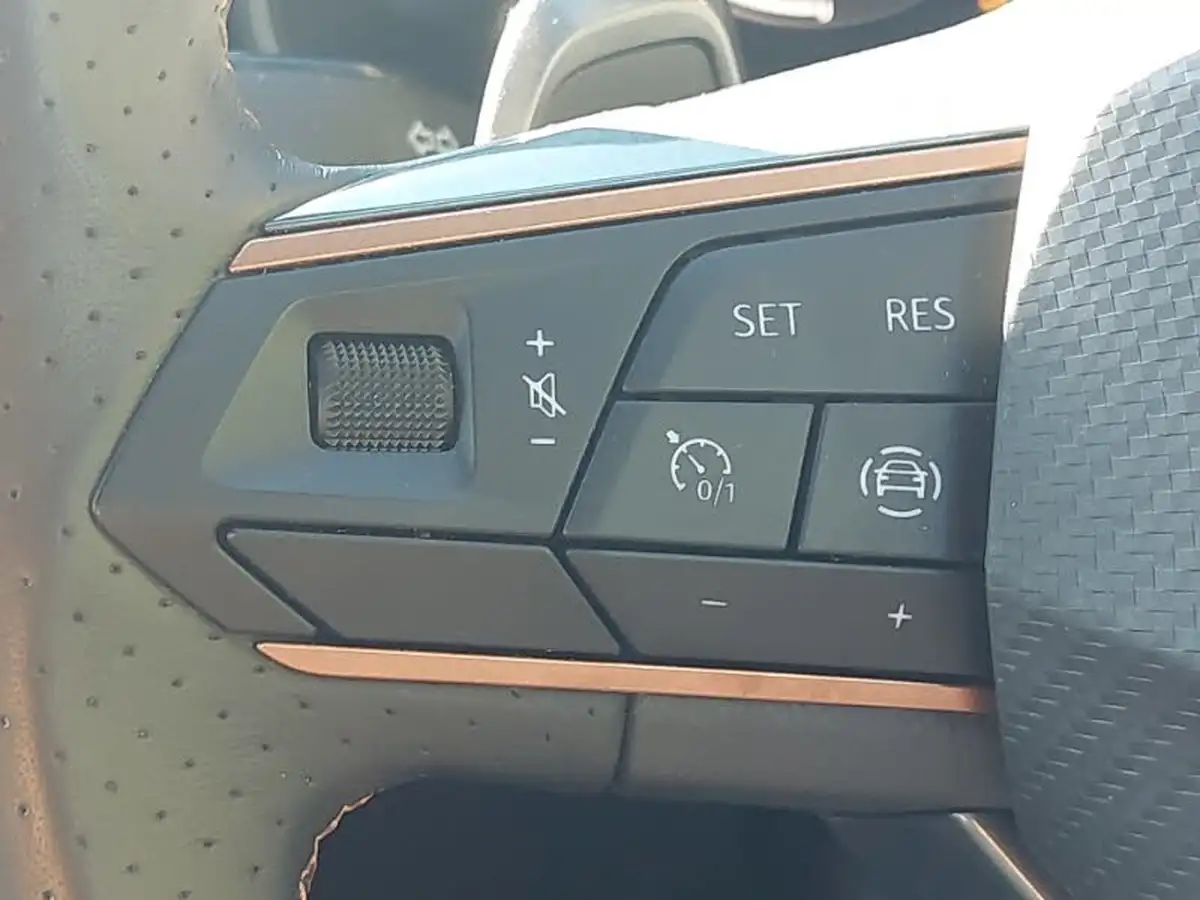 2022-cupra-leon-nf-20-tsi-vz1-big-15
