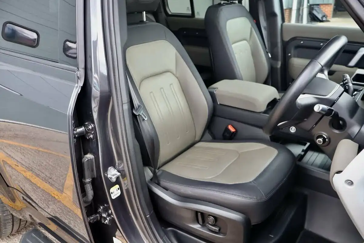 2021-land-rover-110-defender-20-p400e-x-dynamic-se-big-13