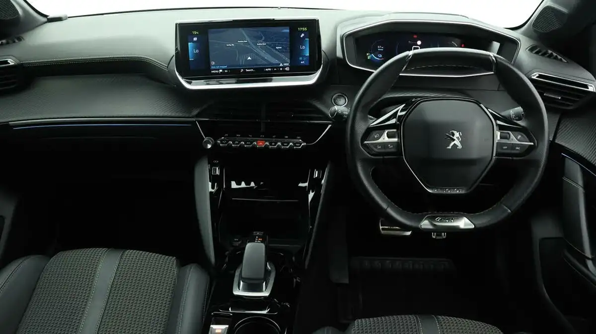 2021-peugeot-208-e-gt-50kwh-big-13
