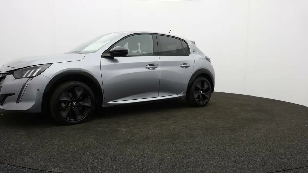 2021-peugeot-208-e-gt-50kwh-big-55