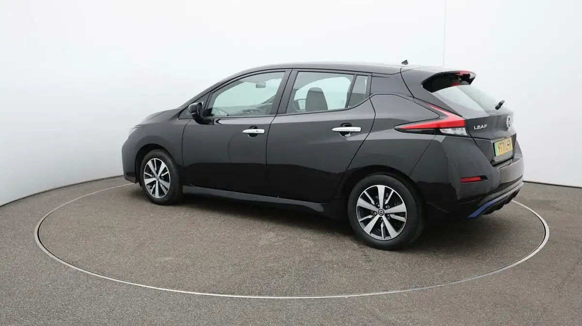 2021-nissan-leaf-e-acenta-big-34