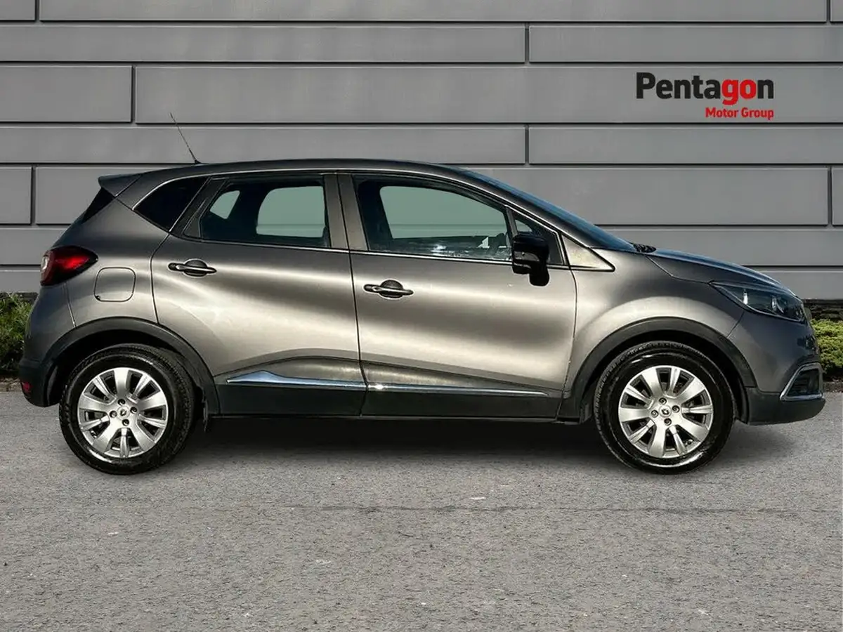 2016-renault-captur-09-expression-big-10