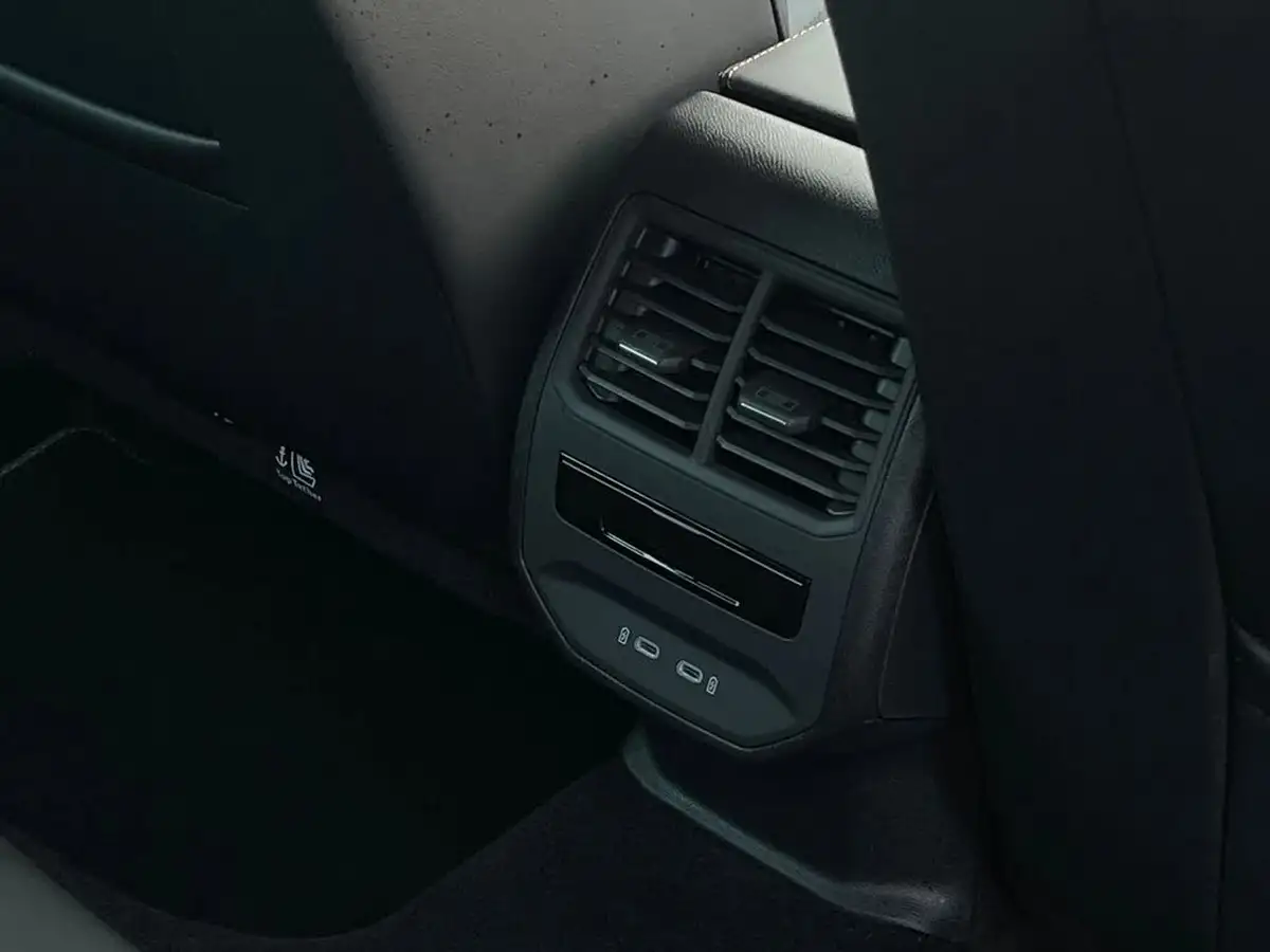 2024-cupra-formentor-20-tsi-v2-big-36