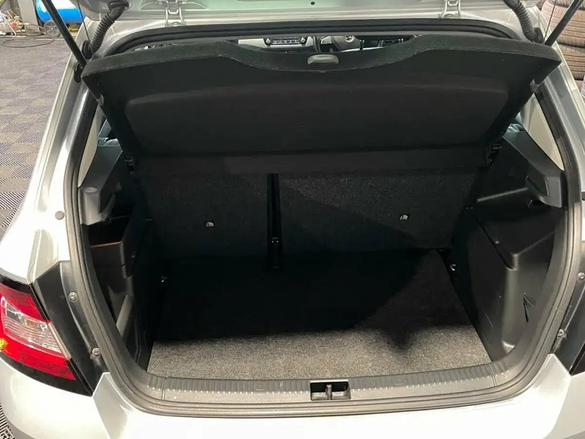 2015-skoda-fabia-12-tsi-se-90ps-hatchback-big-16
