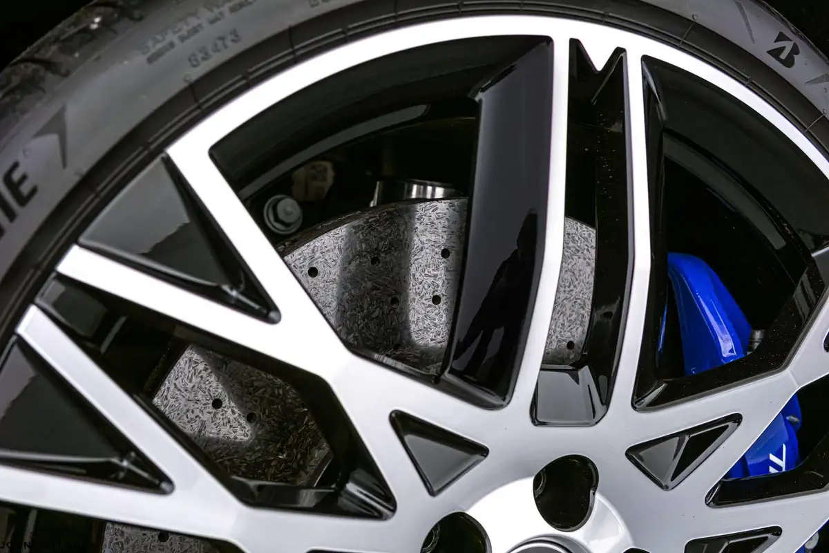 2023-maserati-mc20-30-no-trim-big-20