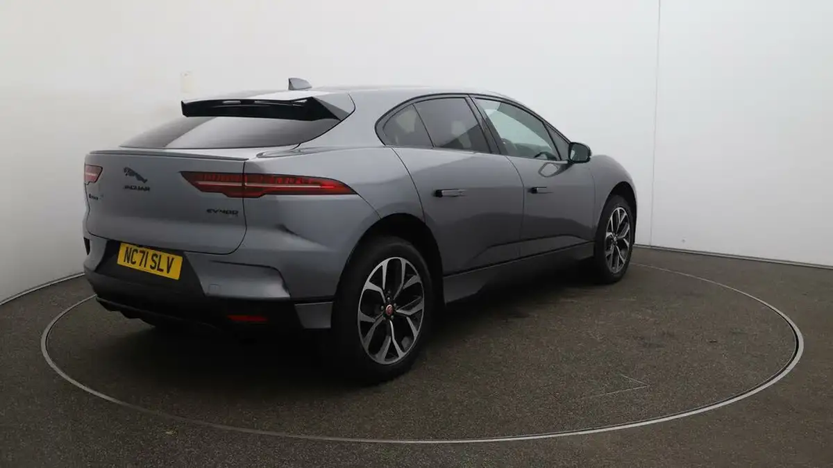 2021-jaguar-i-pace-ev400-hse-big-7