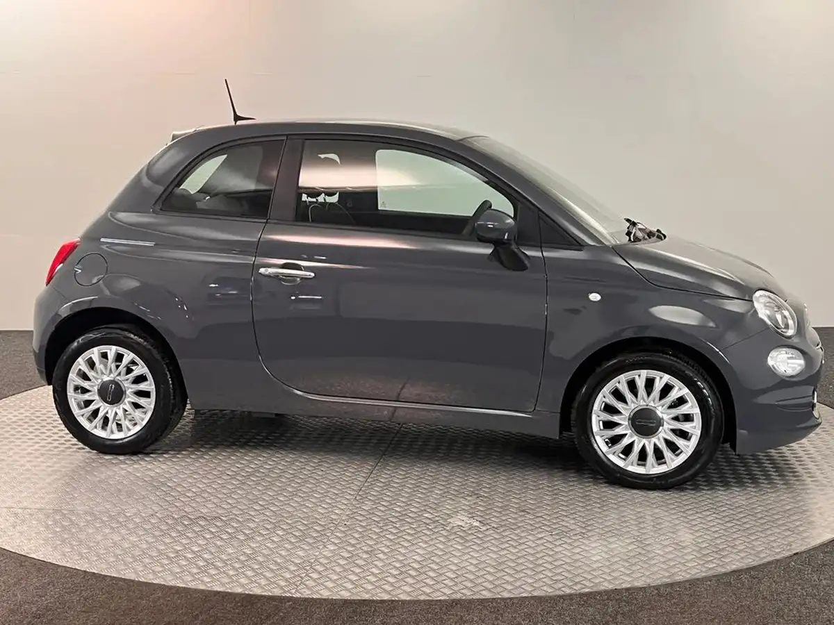 2020-fiat-500-10-lounge-big-3