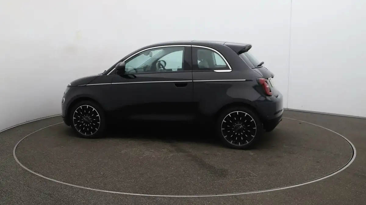 2022-fiat-500-e-la-prima-big-58