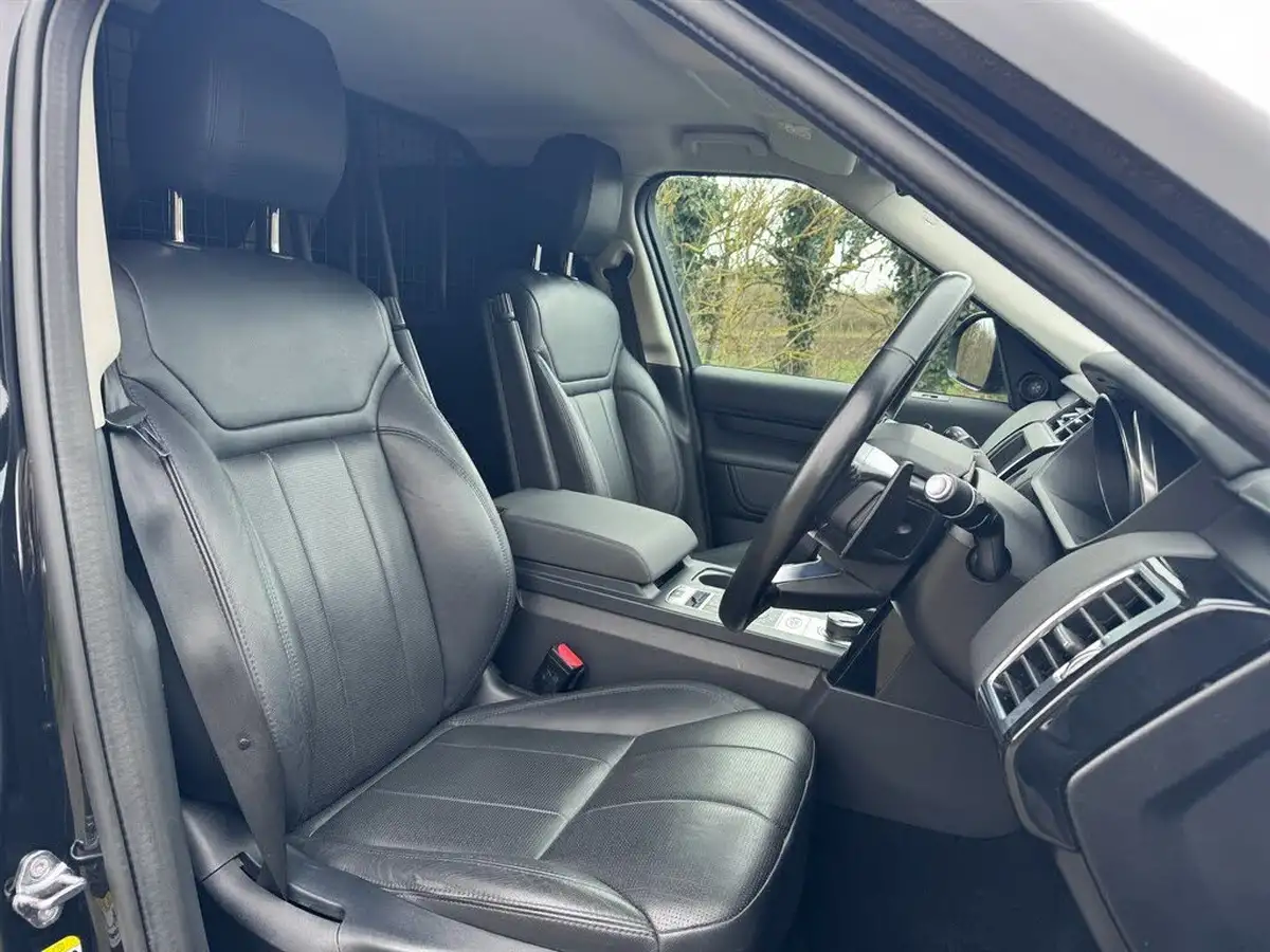 2020-land-rover-discovery-20-sd4-commercial-s-big-7