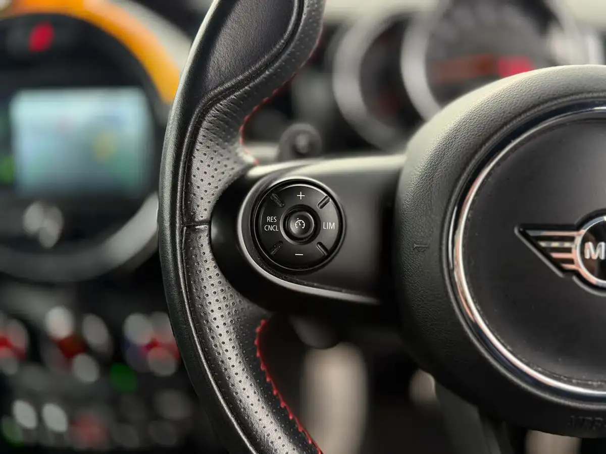 2019-mini-cooper-20-cooper-s-sport-189bhp-hatchback-3d-auto-big-11
