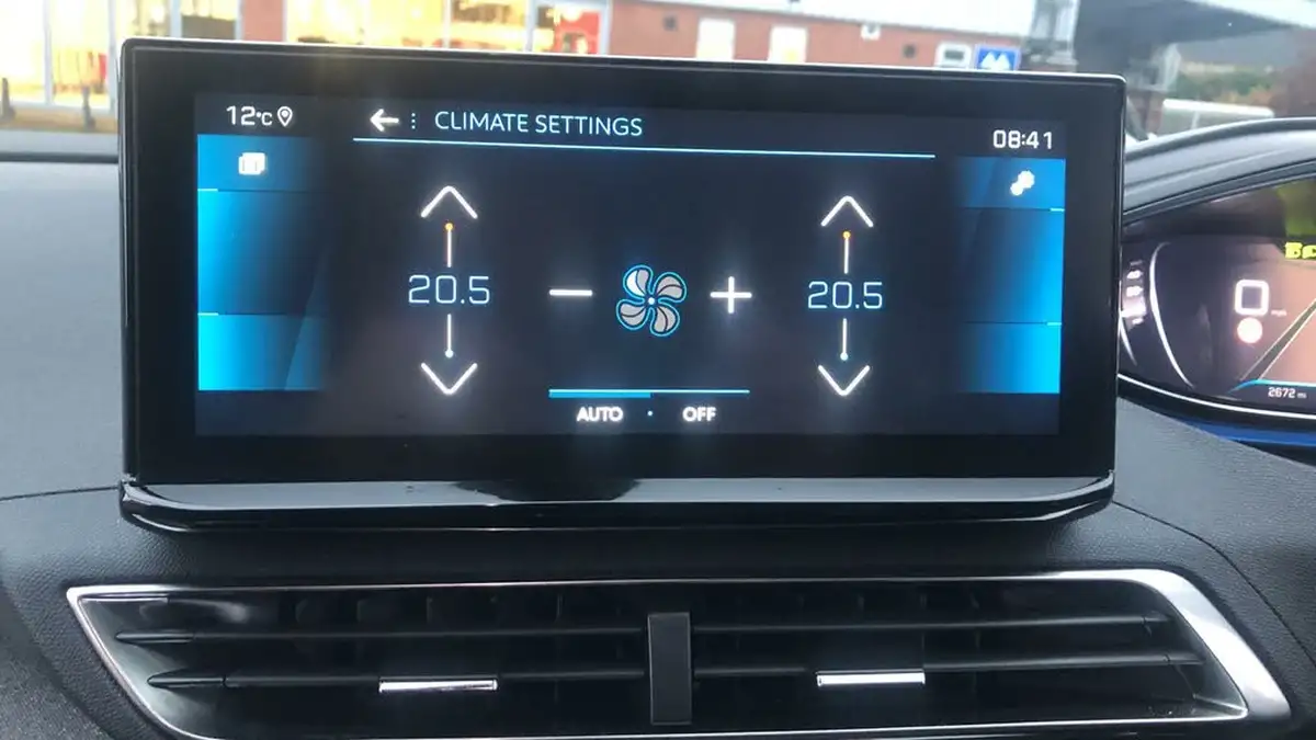 2020-peugeot-3008-suv-12-puretech-allure-premium-eat8-big-35