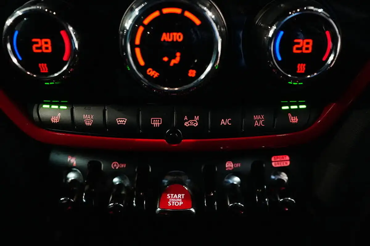 2020-mini-countryman-20-john-cooper-works-big-48