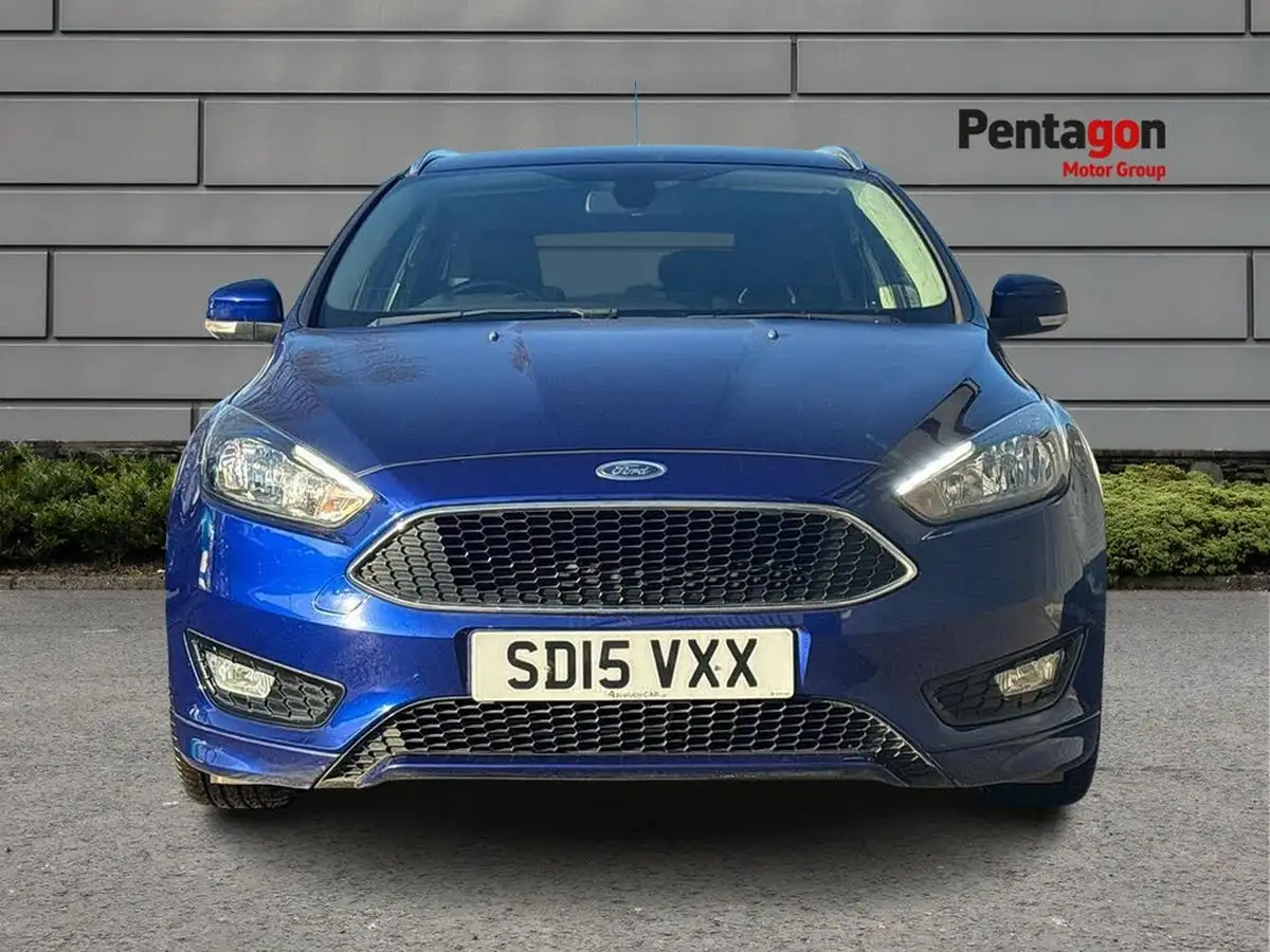 2015-ford-focus-16-zetec-s-hatchback-big-14