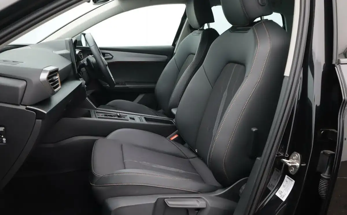 2023-cupra-leon-nf-15-etsi-v1-hatchback-big-14