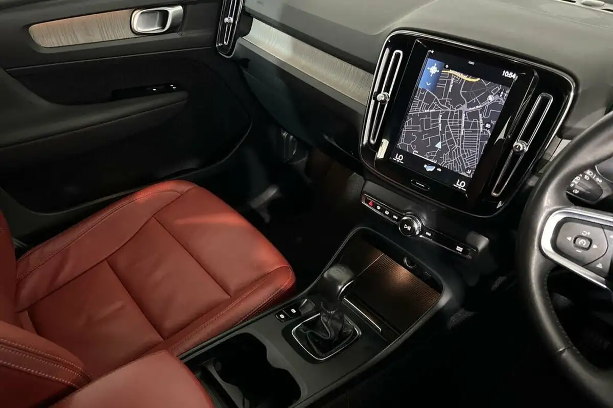 2020-volvo-xc40-15-t3-inscription-big-29