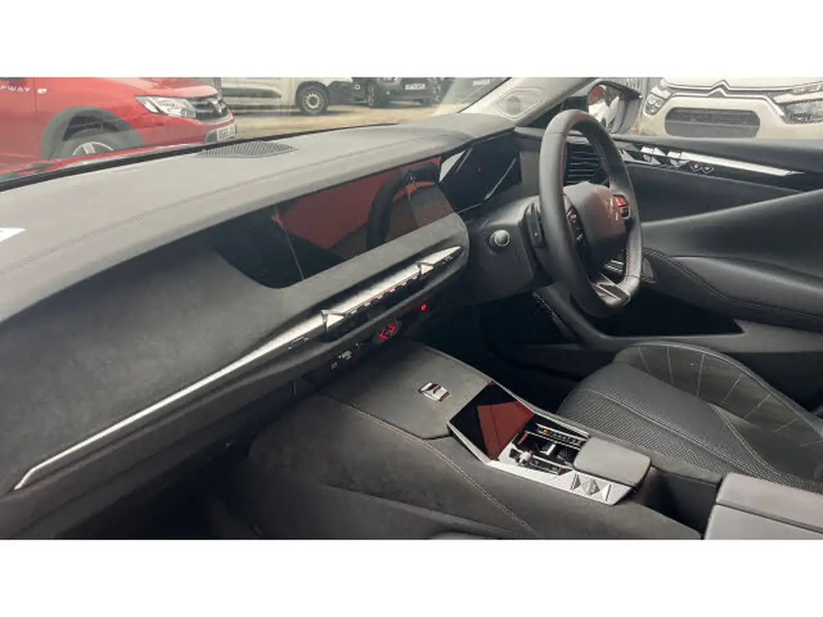 2023-ds-ds-4-e-tense-performance-line-big-8