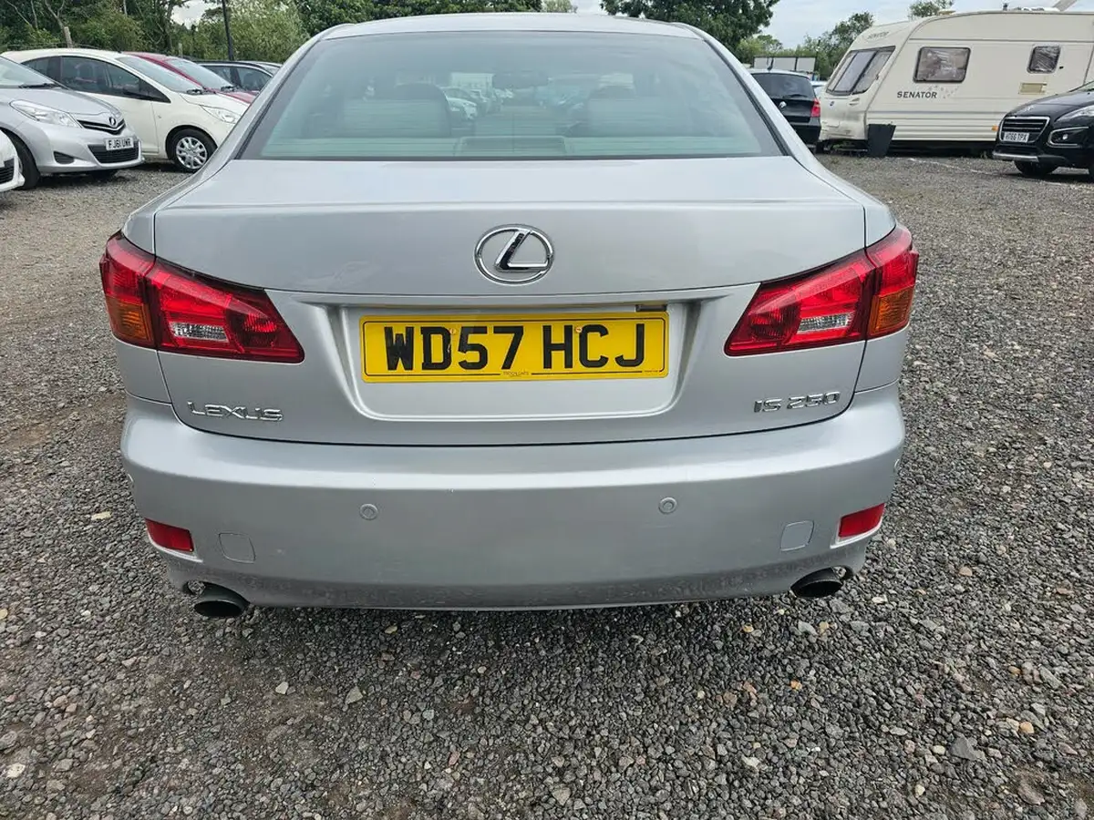 2007-lexus-is-250-25-se-l-auto-big-4