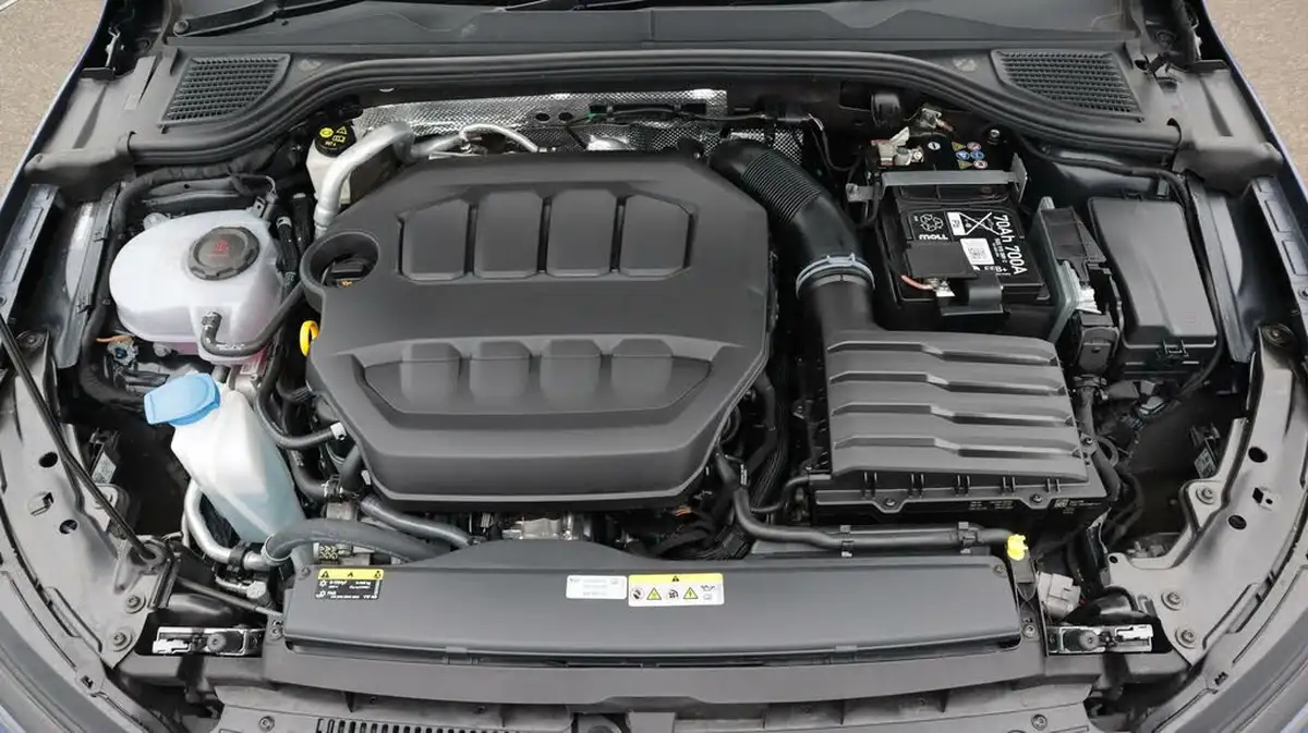 2024-volkswagen-golf-20-tsi-r-320ps-hatchback-big-19