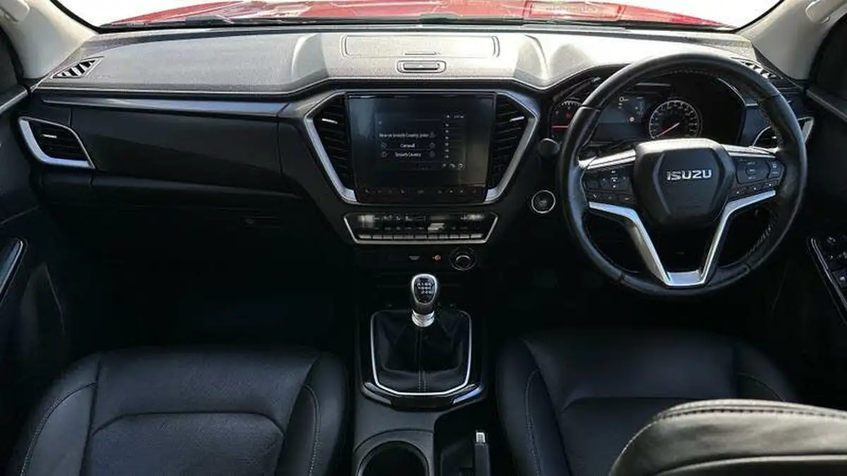 2022-isuzu-d-max-19td-dl40-pickup-big-8