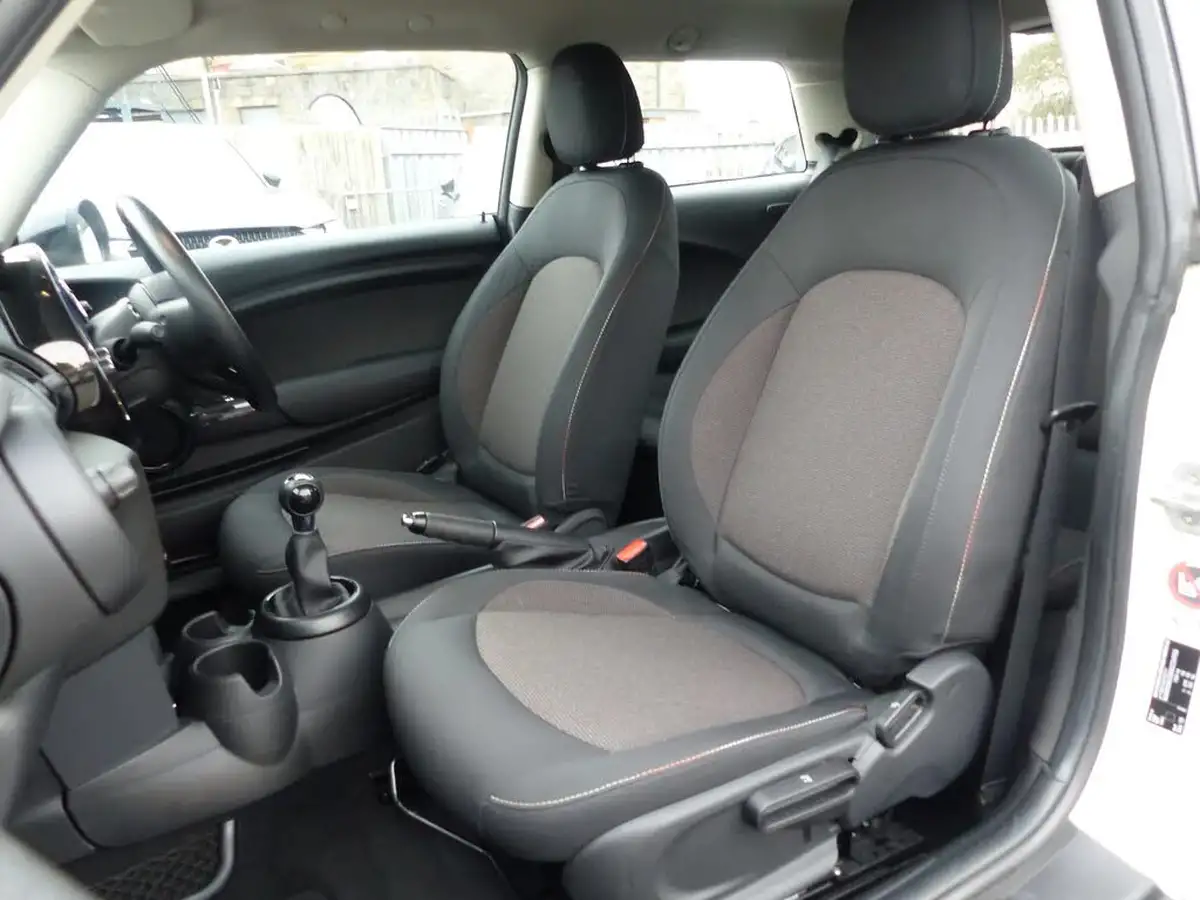 2016-mini-cooper-15-cooper-ss-hatchback-3d-big-5