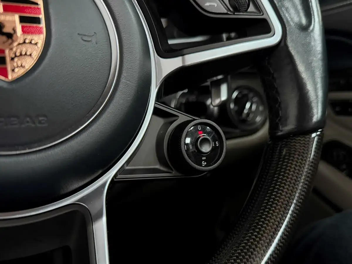 2017-porsche-911-38-turbo-s-cabriolet-big-53