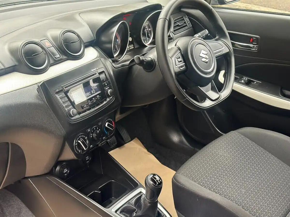 2020-suzuki-swift-12-dualjet-sz3-90ps-hybrid-big-23