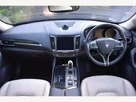 2017-maserati-levante-30td-awd-small-4