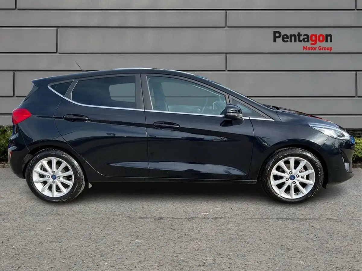 2021-ford-fiesta-10t-titanium-125ps-hybrid-mhev-big-10