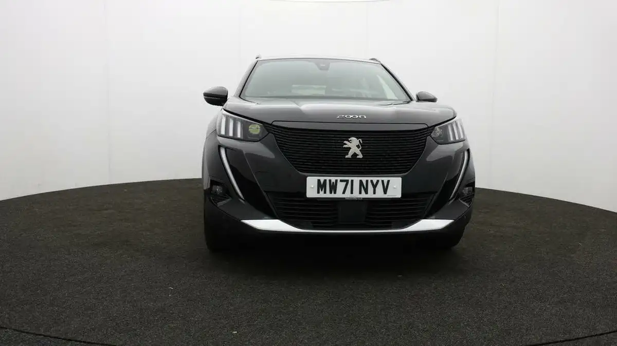 2021-peugeot-2008-suv-e-gt-premium-50kwh-big-43