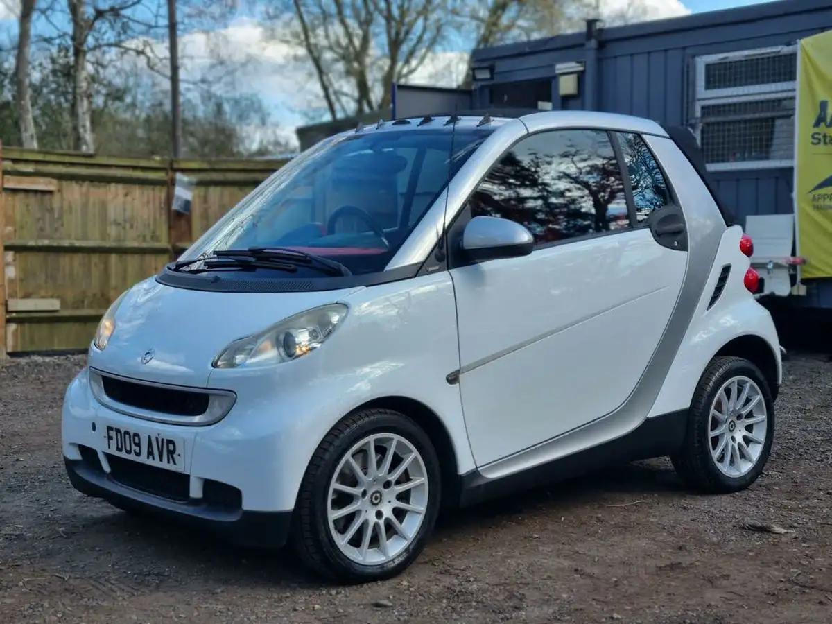 2009-smart-fortwo-10-passion-71bhp-cabriolet-big-5