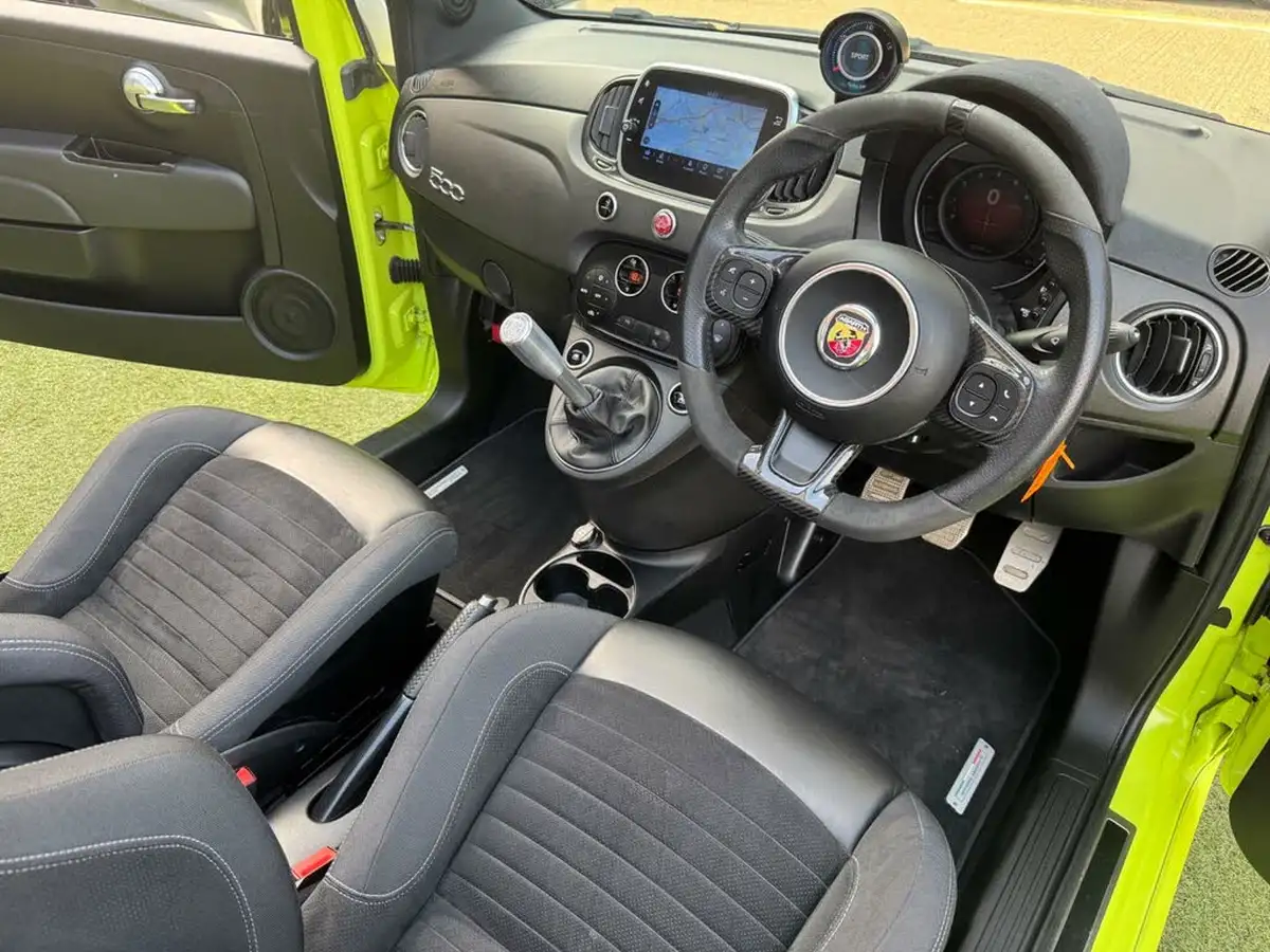 2021-abarth-595c-14-tjet-competizione-70th-big-19
