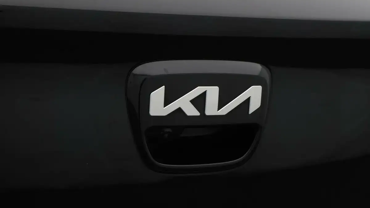 2022-kia-rio-12-dpi-2-big-21