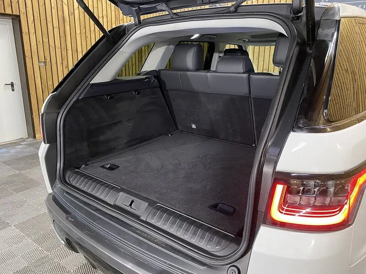 2020-land-rover-range-rover-sport-30-sdv6-hse-big-35