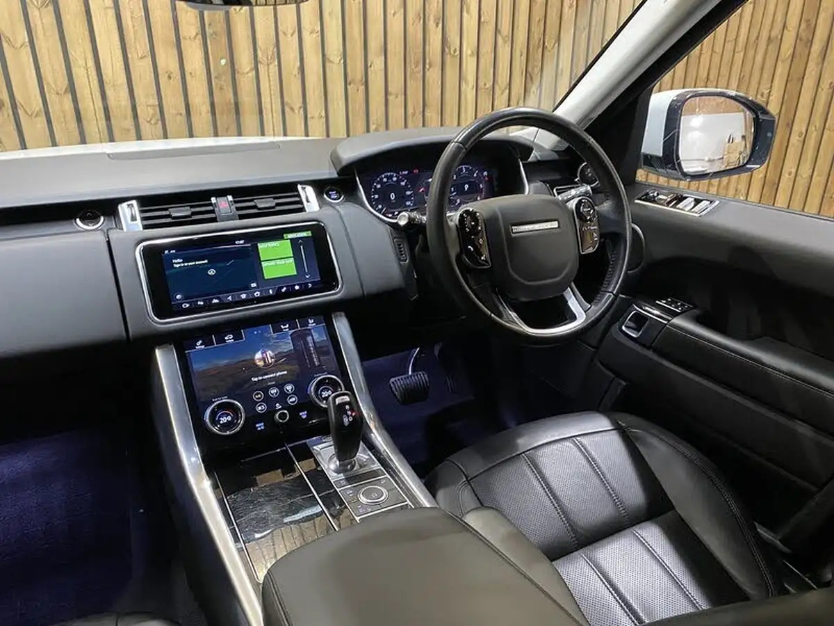 2020-land-rover-range-rover-sport-30-sdv6-hse-big-7