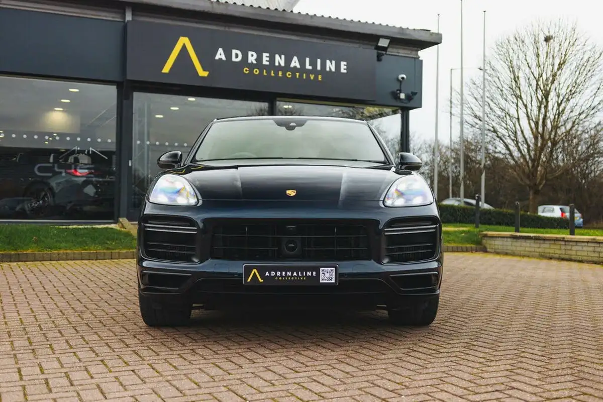 2019-porsche-cayenne-40-v8-turbo-coupe-big-12