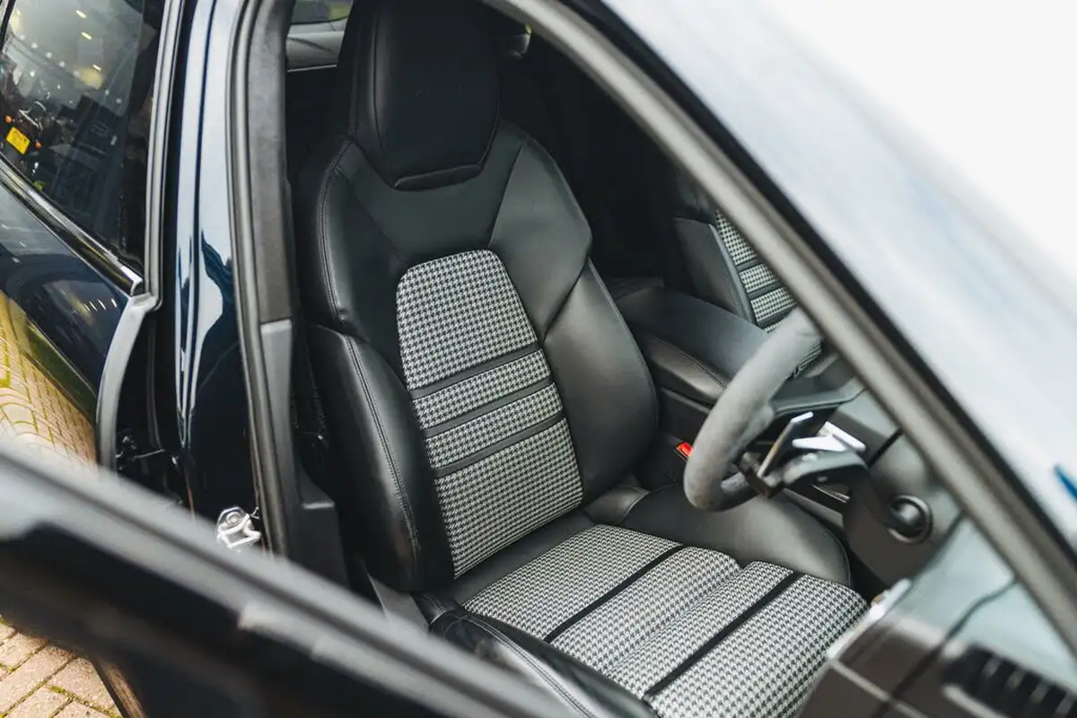 2019-porsche-cayenne-40-v8-turbo-coupe-big-40