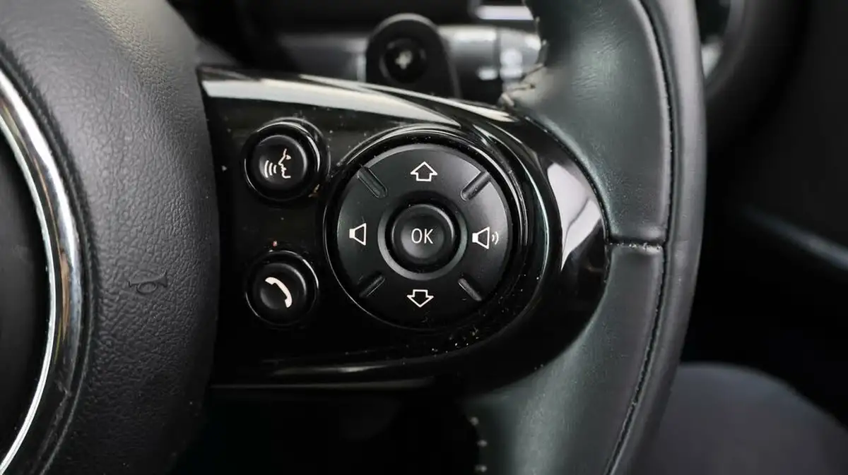 2019-mini-clubman-20-cooper-s-exclusive-sport-auto-big-25