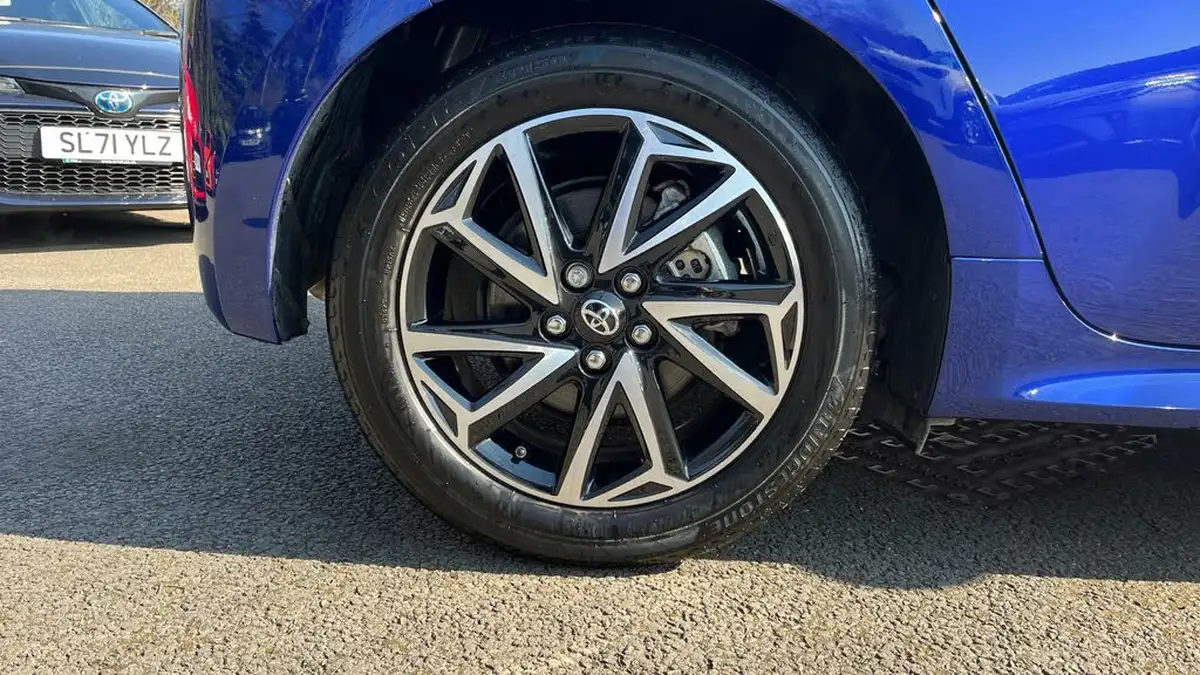 2022-toyota-yaris-15-vvt-i-design-big-24