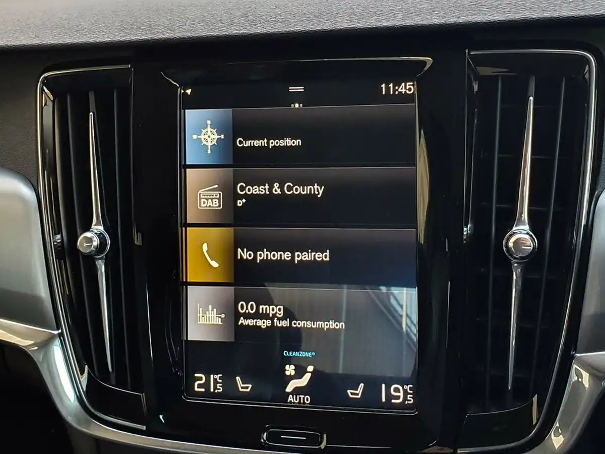 2019-volvo-s90-20td-d4-momentum-big-27