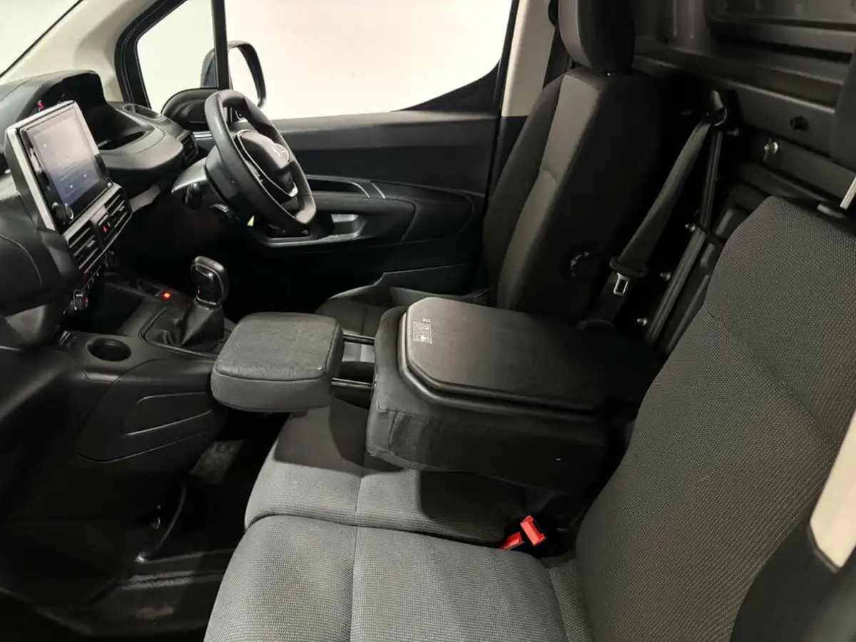 2021-peugeot-partner-15-bluehdi-1000-asphalt-100ps-eu6dt-big-16