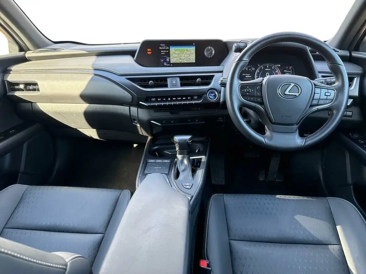 2022-lexus-ux-250h-20-ux-184bhp-premium-plus-pack-big-10