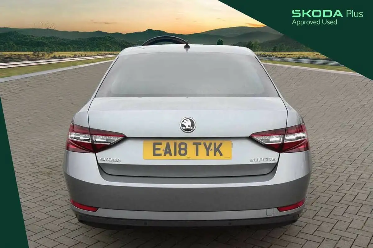 2018-skoda-superb-20tdi-scr-se-l-executive-150ps-hatchback-dsg-big-13