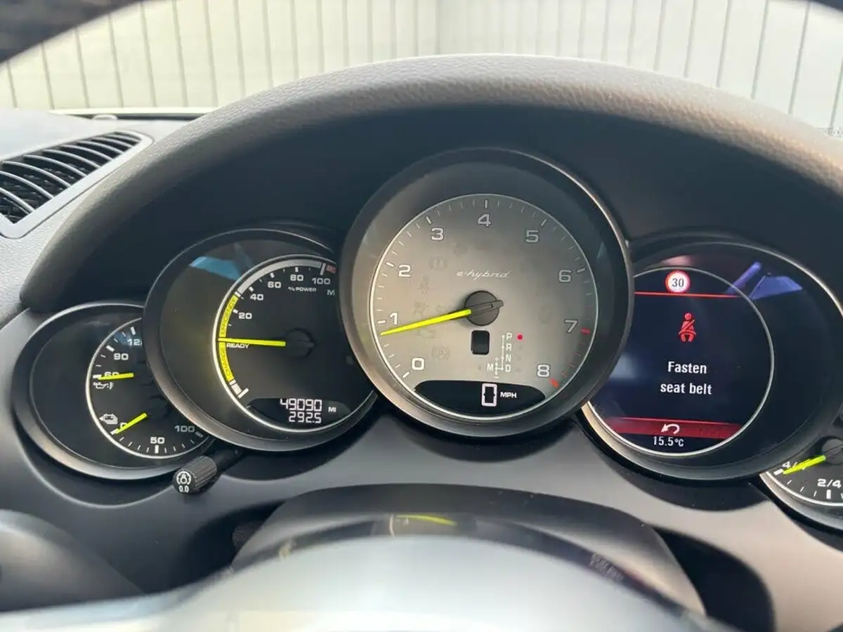 2017-porsche-cayenne-30-s-e-hybrid-platinum-edition-big-31