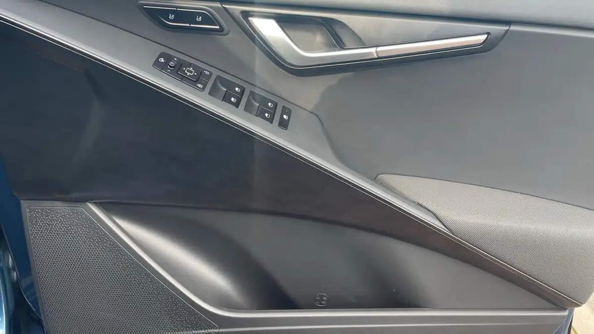 2023-kia-niro-ev-e-4-heat-pump-big-39