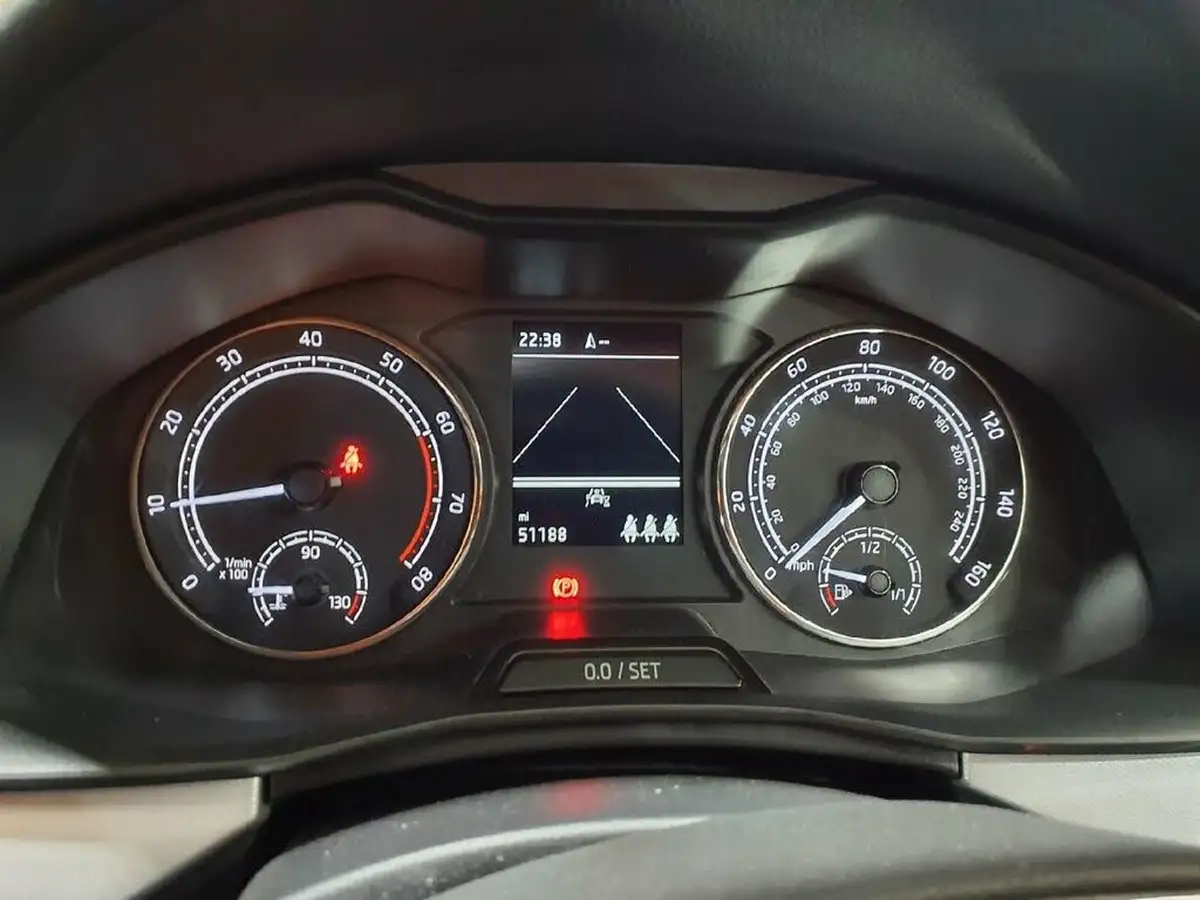 2022-skoda-scala-10-tsi-se-technology-109ps-big-5