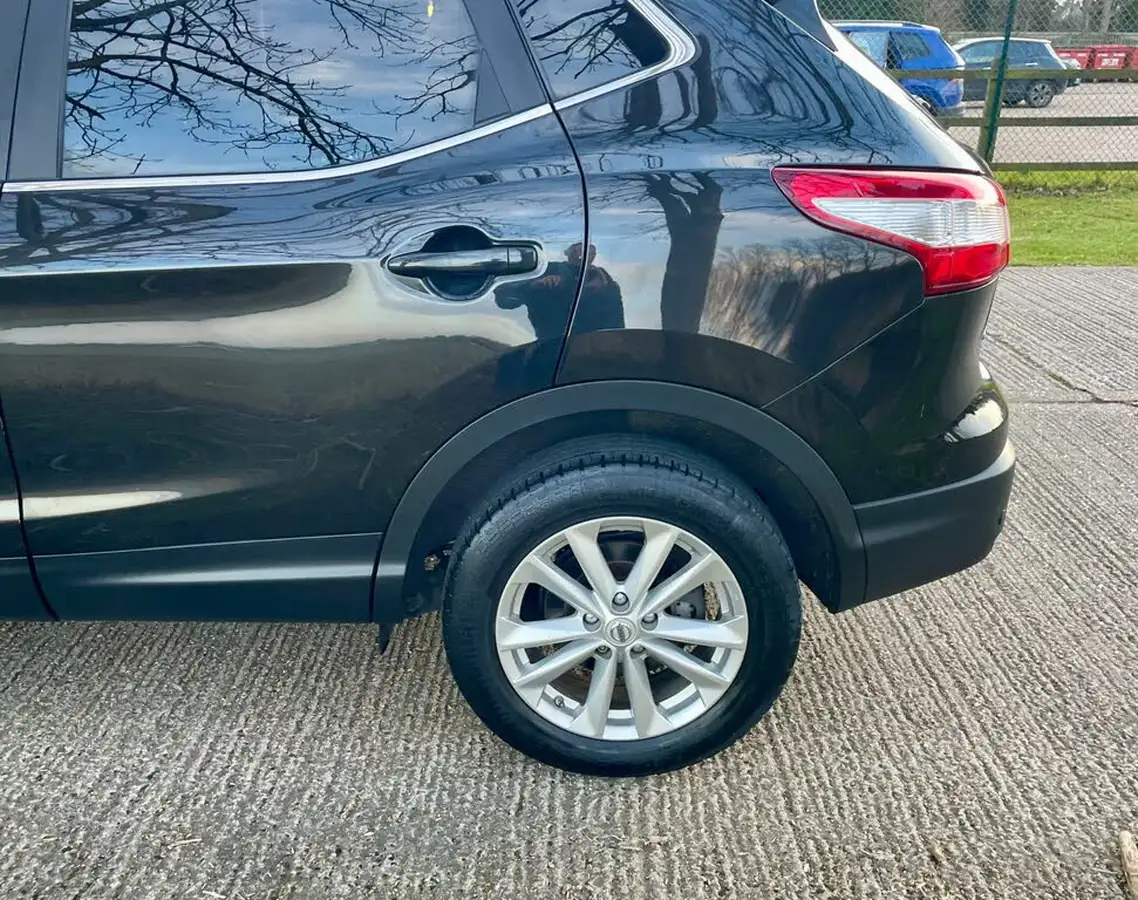 2014-nissan-qashqai-15dci-acenta-premium-big-44