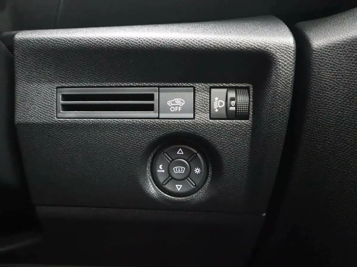 2023-citroen-c4-12-puretech-max-big-38