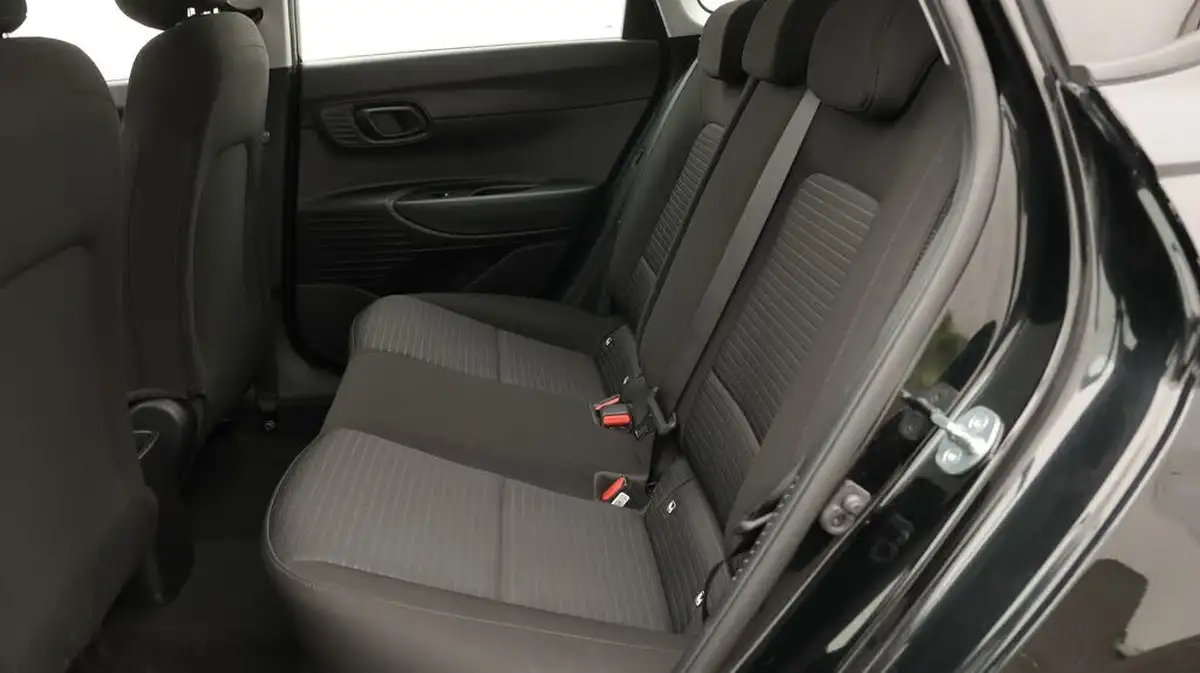 2023-hyundai-i20-10-t-gdi-se-connect-eclutch-imt-big-16
