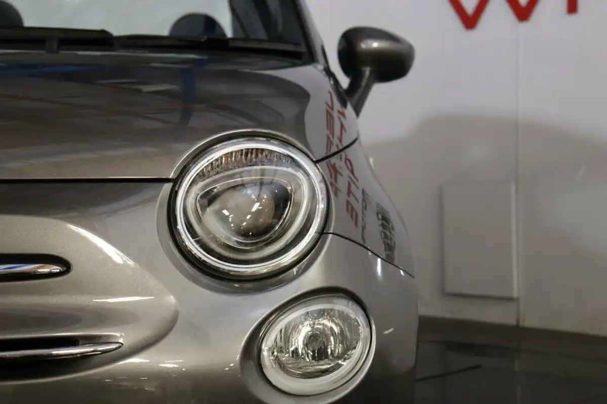2021-fiat-500c-10-lounge-big-11